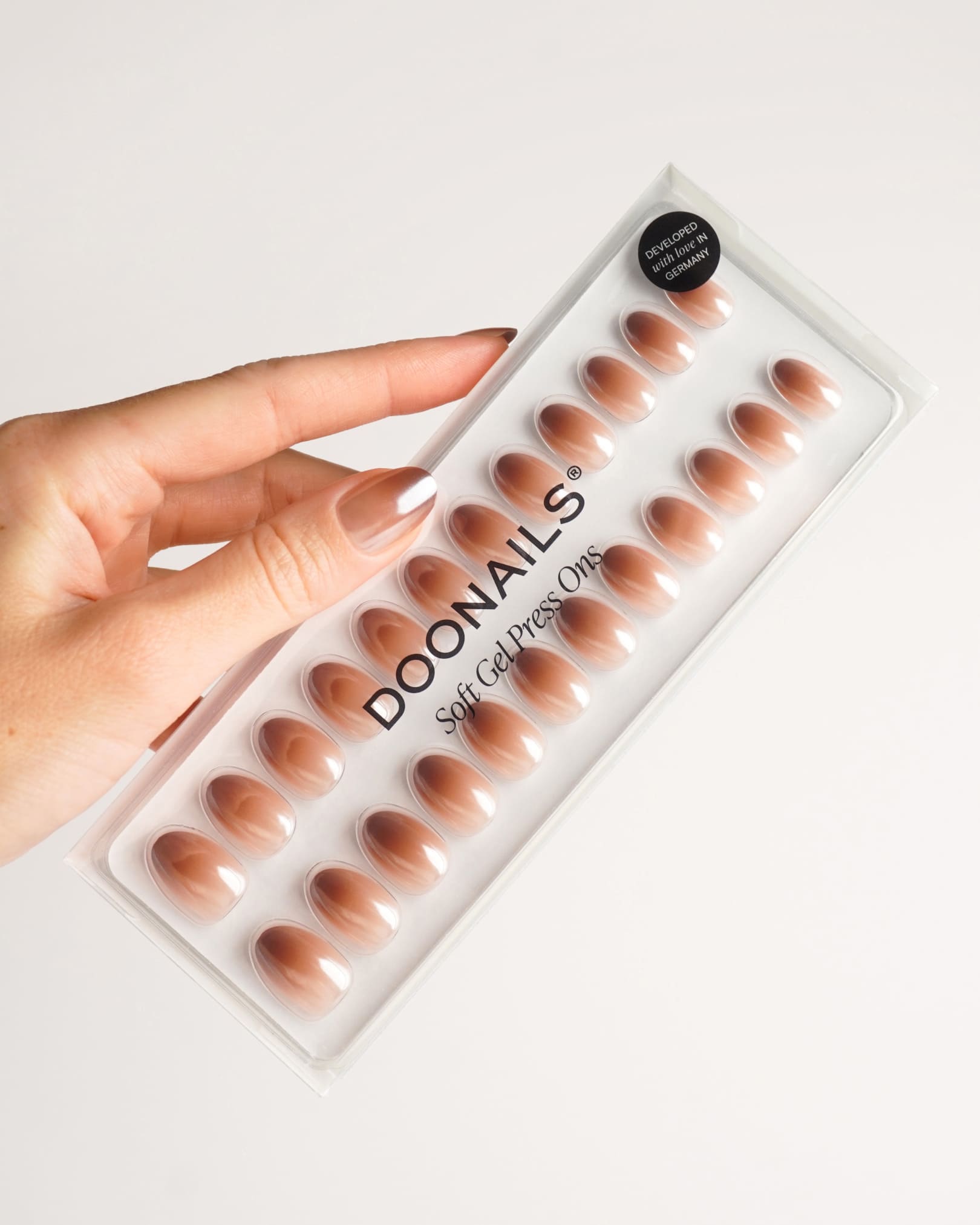 Brownie Short Round Soft Gel Press Ons - Doonails Netherlands