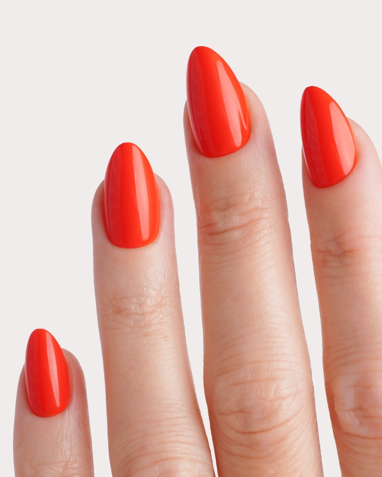 On Fire Short Almond Soft Gel Press Ons - Doonails Netherlands