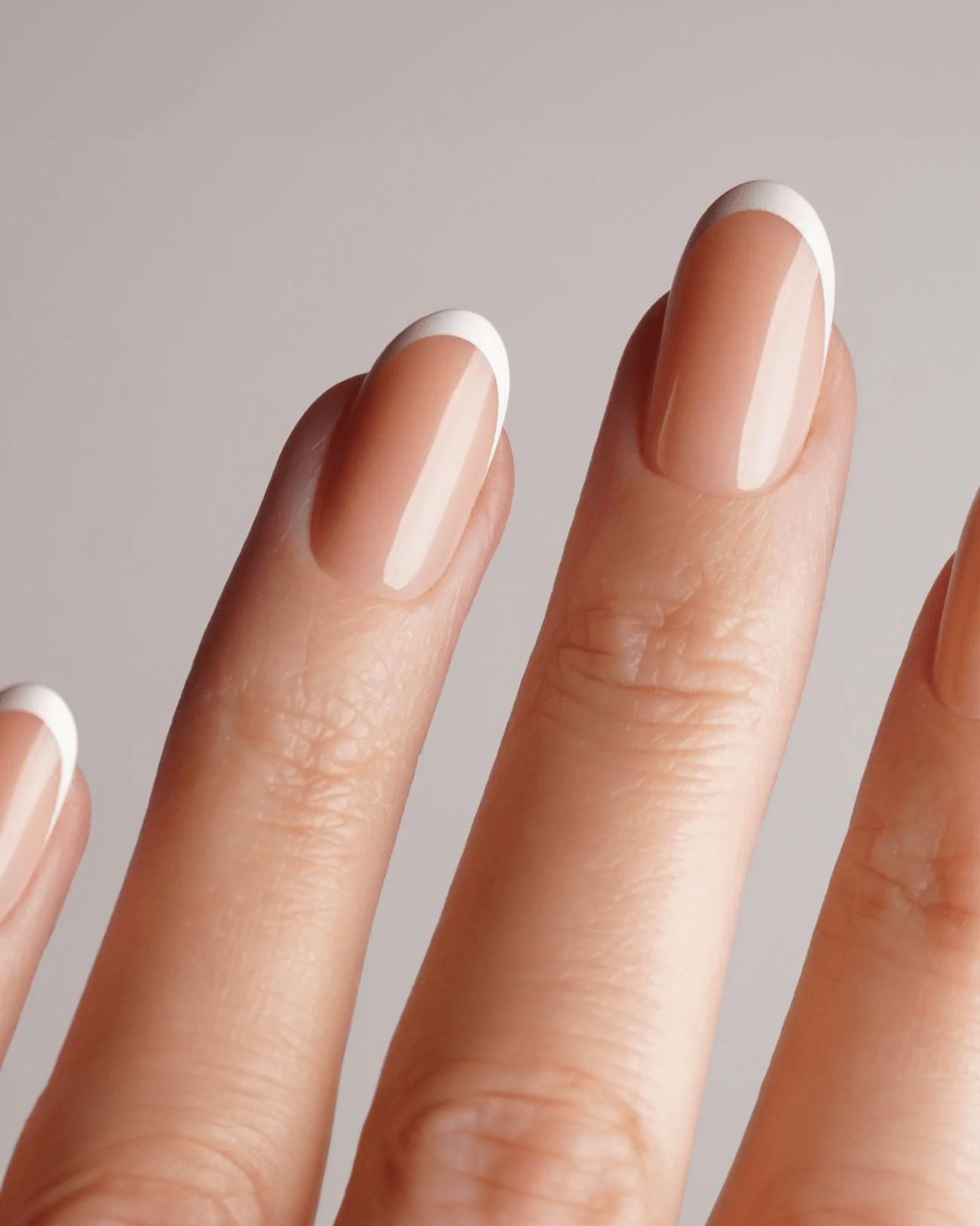 Classic French Medium Round Soft Gel Press Ons - Doonails Netherlands