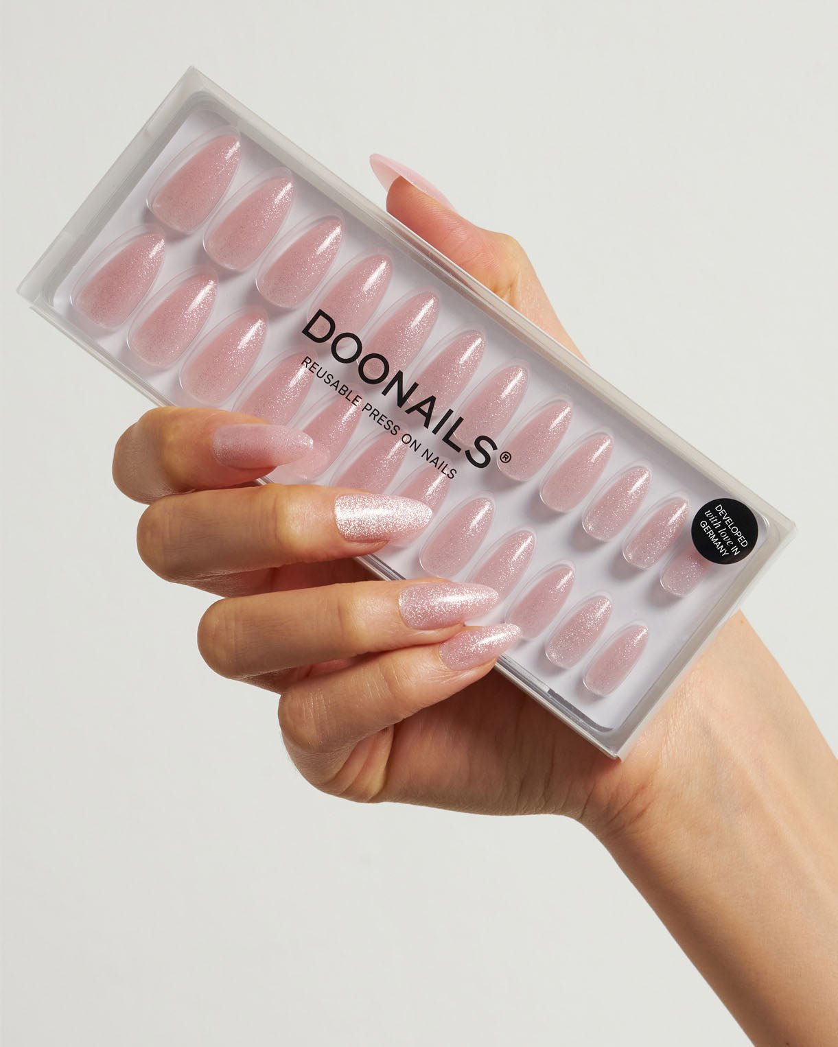 Rose Cat Eye Medium Almond Soft Gel Press Ons - Doonails Netherlands