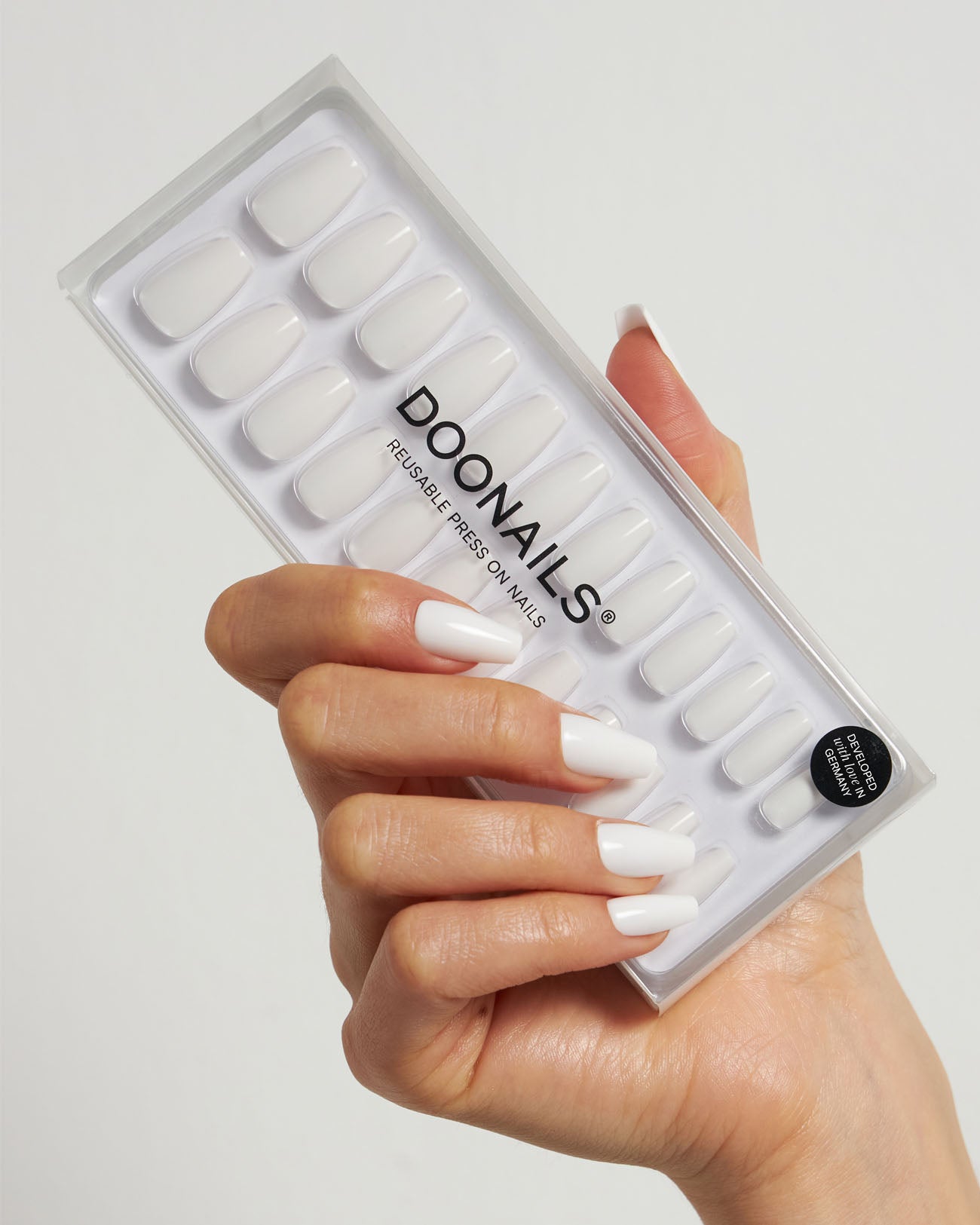 Snow White Short Coffin Soft Gel Press Ons - Doonails Netherlands