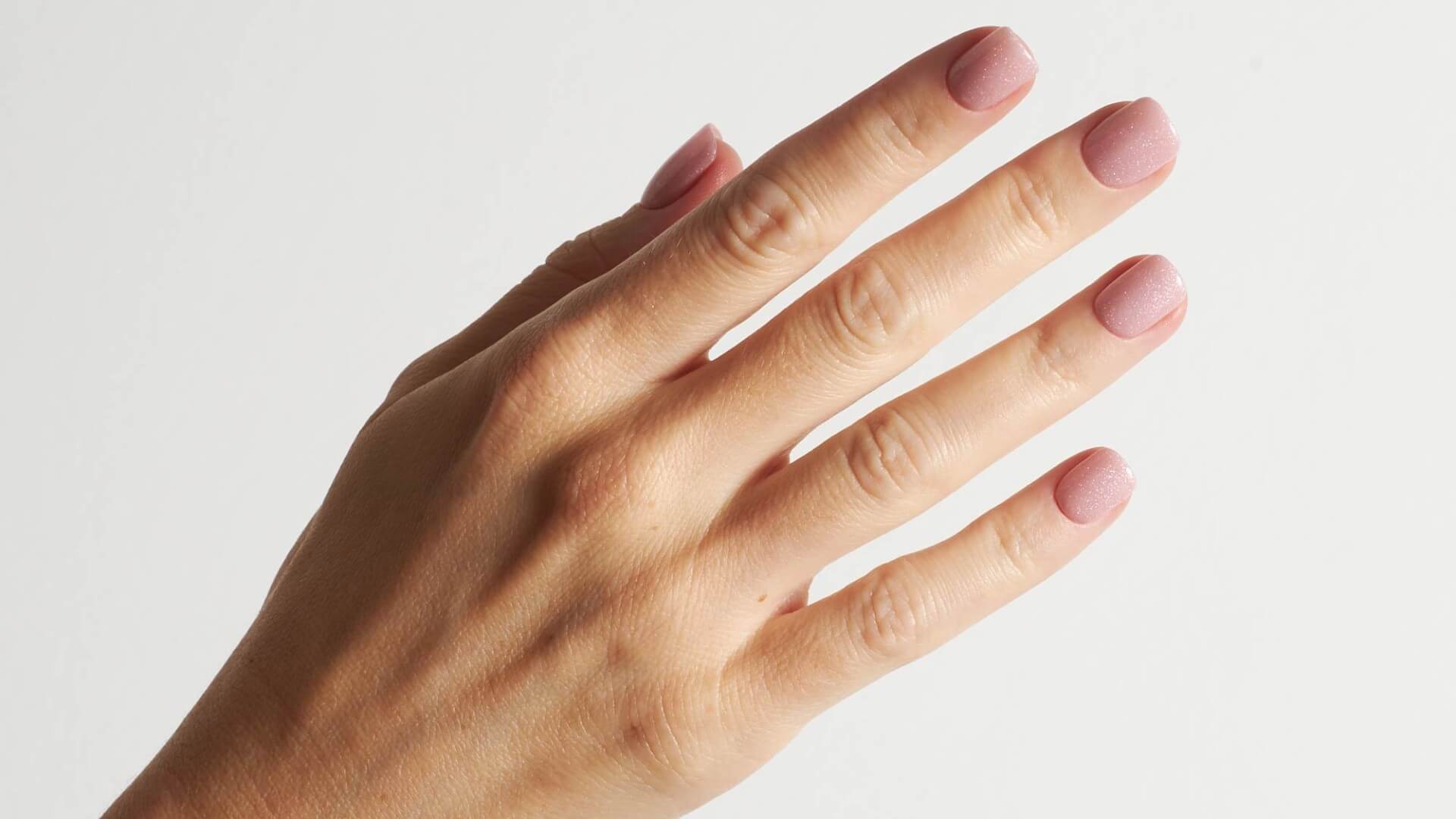 De geduldtest: wanneer vingernagels zich de tijd nemen - Doonails Netherlands