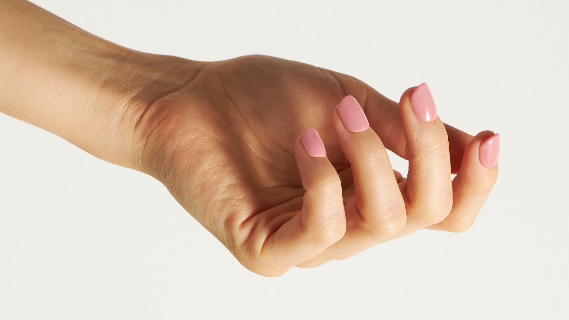 Smooth Criminal - Tips voor gelijkmatige nagelranden - Doonails Netherlands