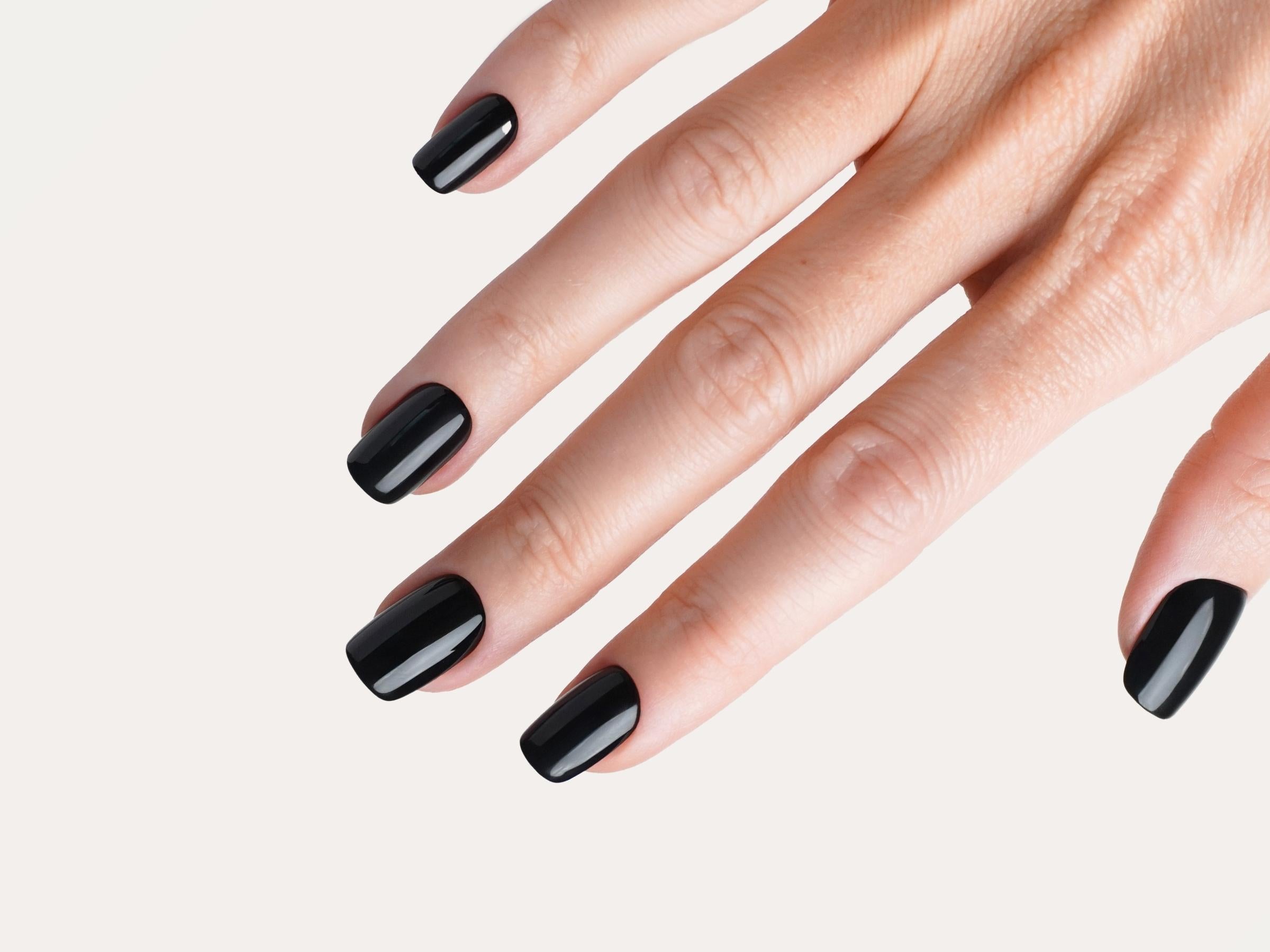 Schwarze Nägel - Doonails Netherlands