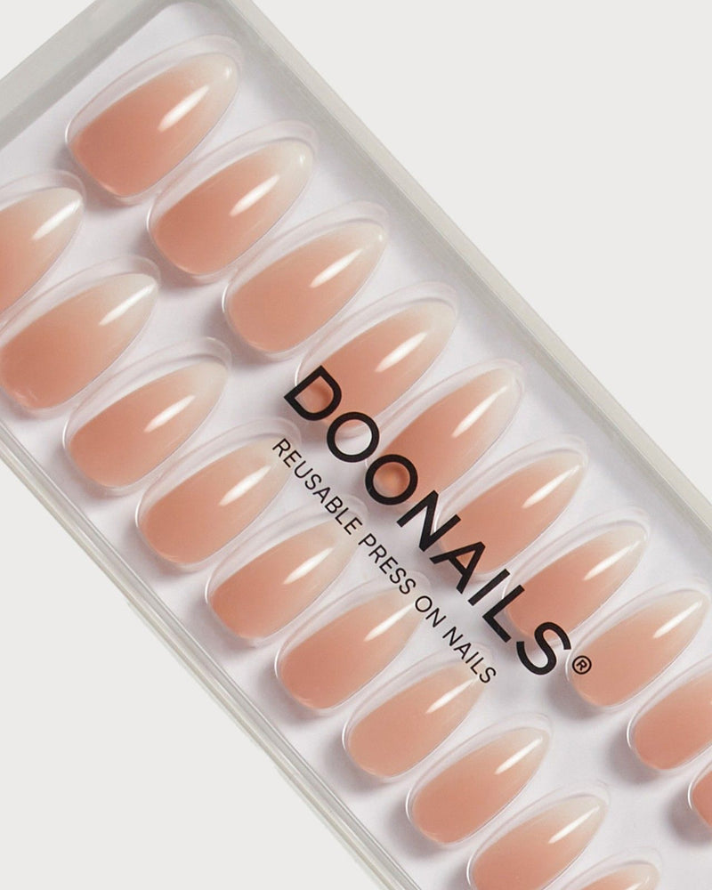 Babyboomer Medium Almond Soft Gel Press Ons