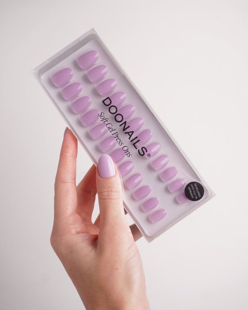 Lavender Mist Short Round Soft Gel Press Ons - Doonails Netherlands