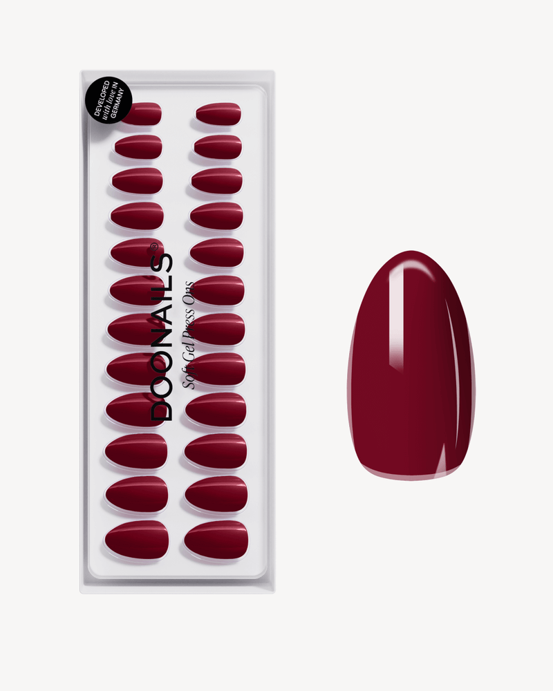 Love Paris Short Almond Soft Gel Press Ons - Doonails Netherlands