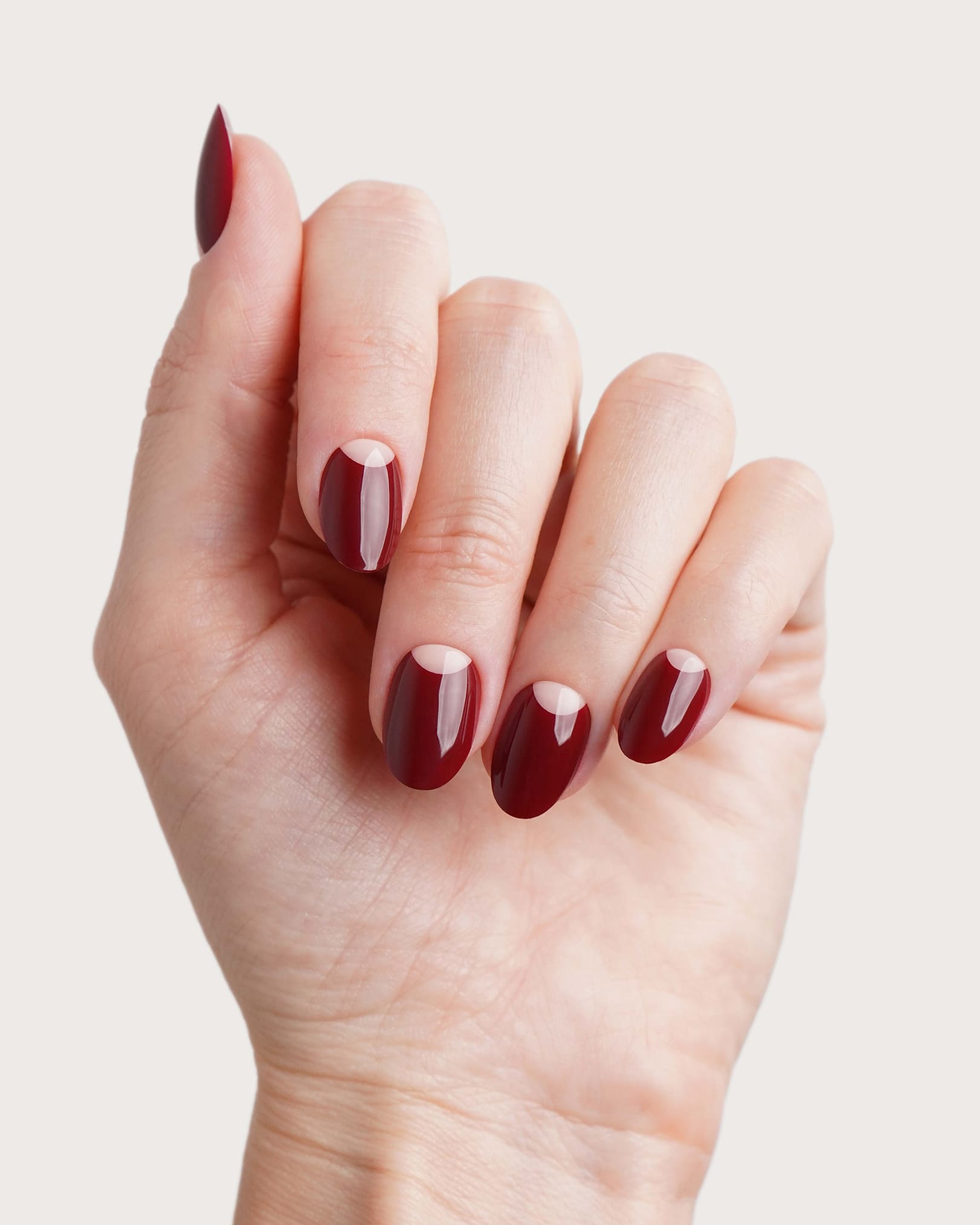 Mademoiselle Bordeaux Short Round Soft Gel Press Ons