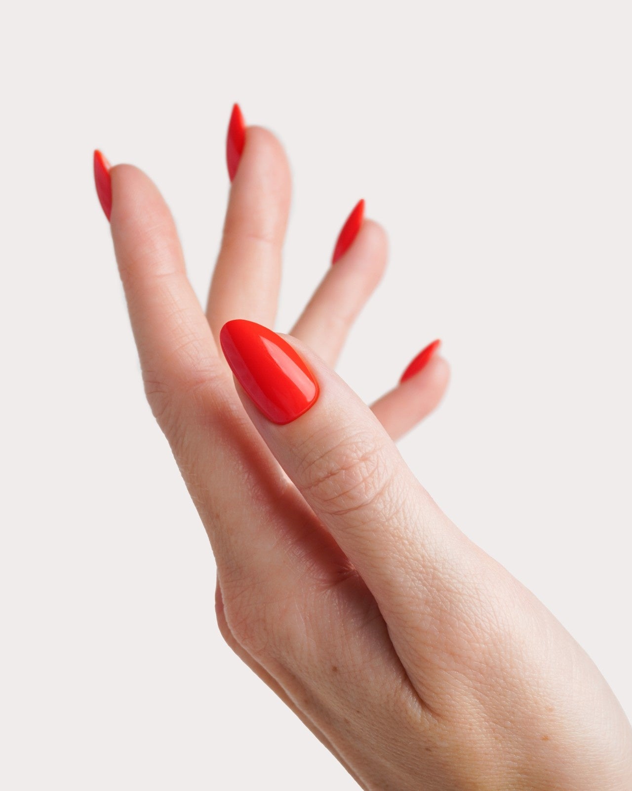 On Fire Short Almond Soft Gel Press Ons - Doonails Netherlands