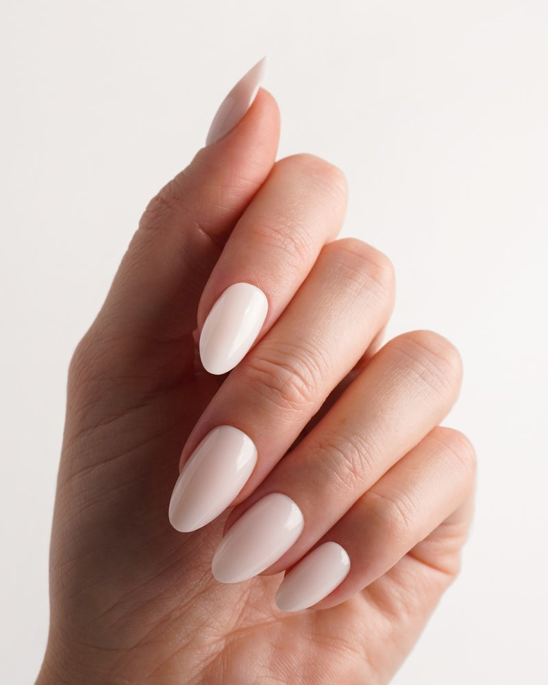 Pillow Talk Short Almond Soft Gel Press Ons - Doonails Netherlands
