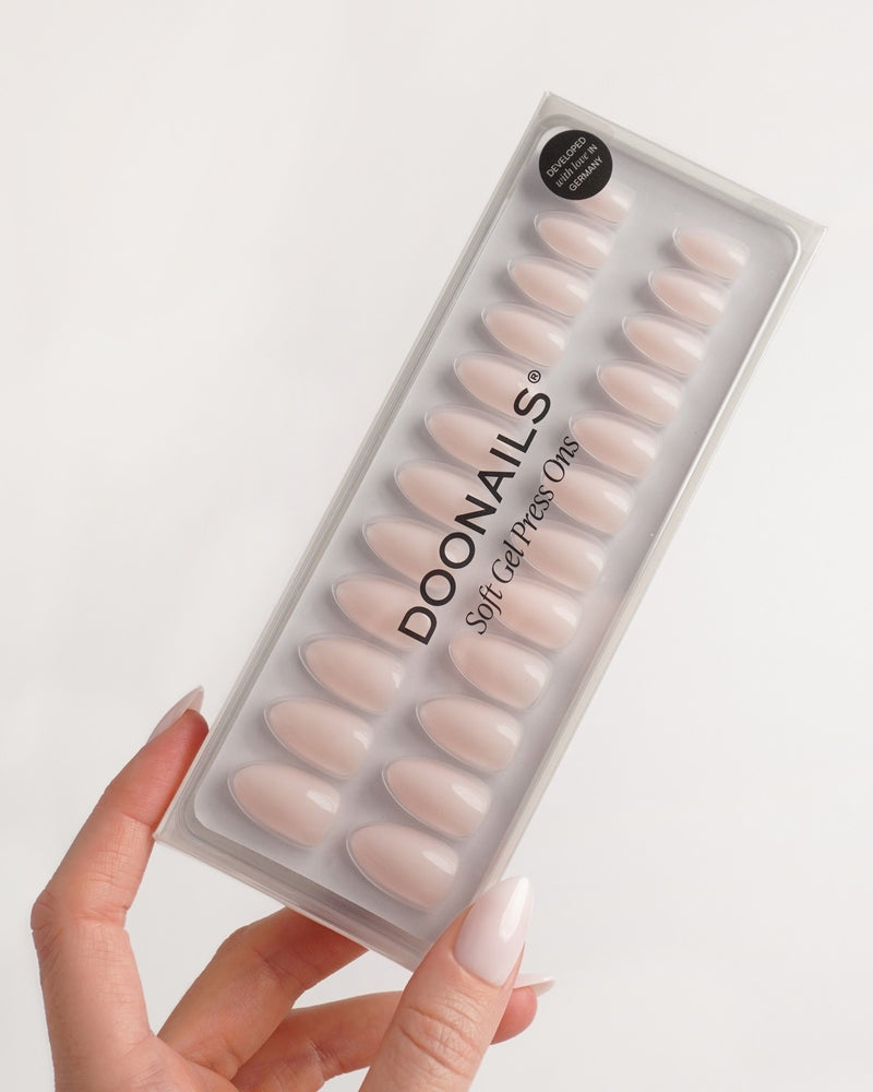 Pillow Talk Short Almond Soft Gel Press Ons - Doonails Netherlands