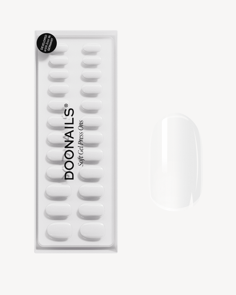 Snow White Medium Round Soft Gel Press Ons