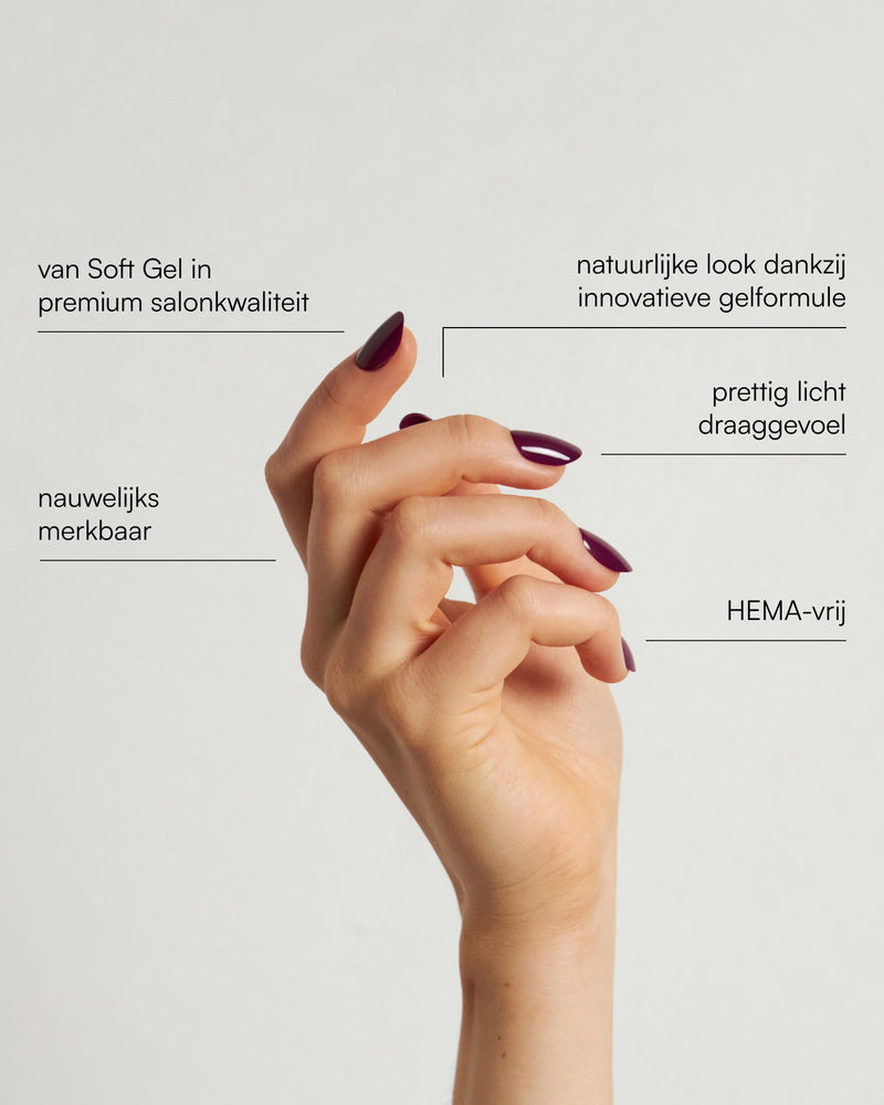 Into You Medium Round Soft Gel Press Ons - Doonails Netherlands