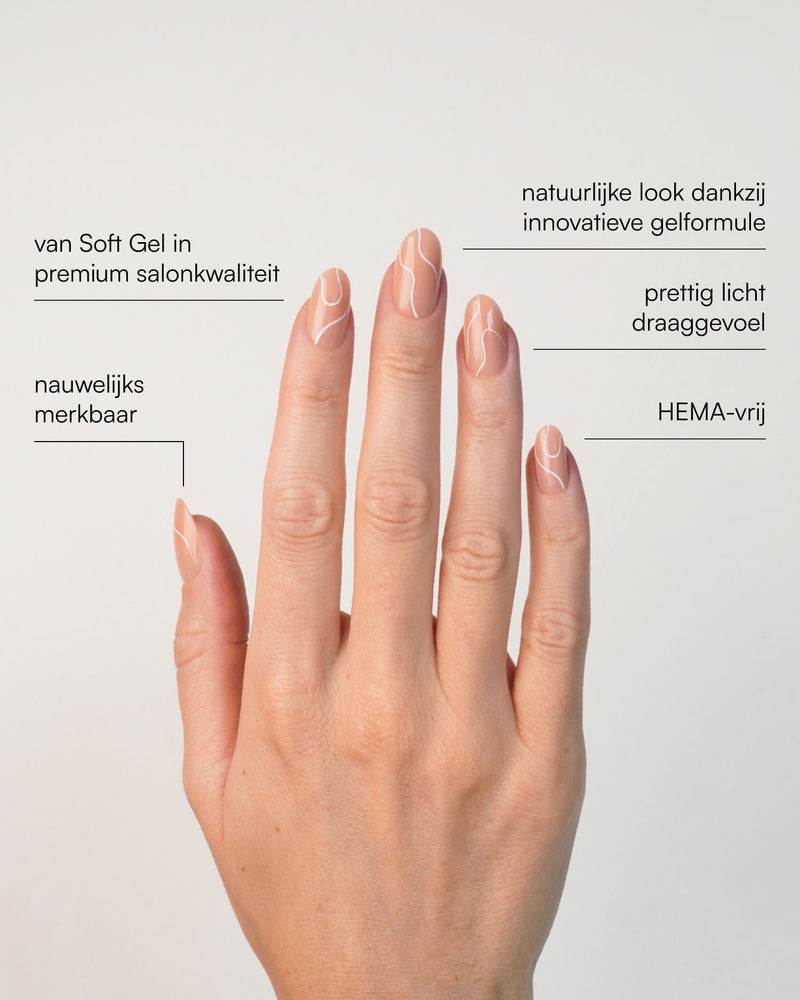 White Swirl Medium Round Soft Gel Press Ons - Doonails Netherlands