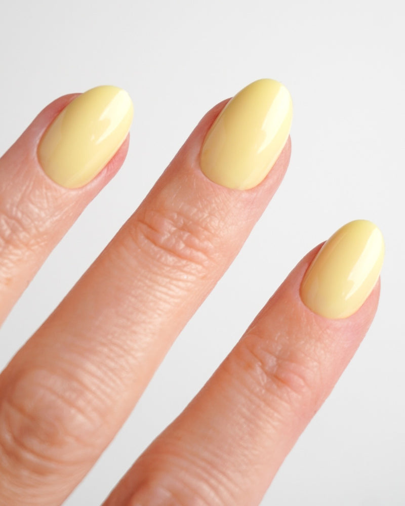 Lemon Sorbet Short Round Soft Gel Press Ons - Doonails Netherlands