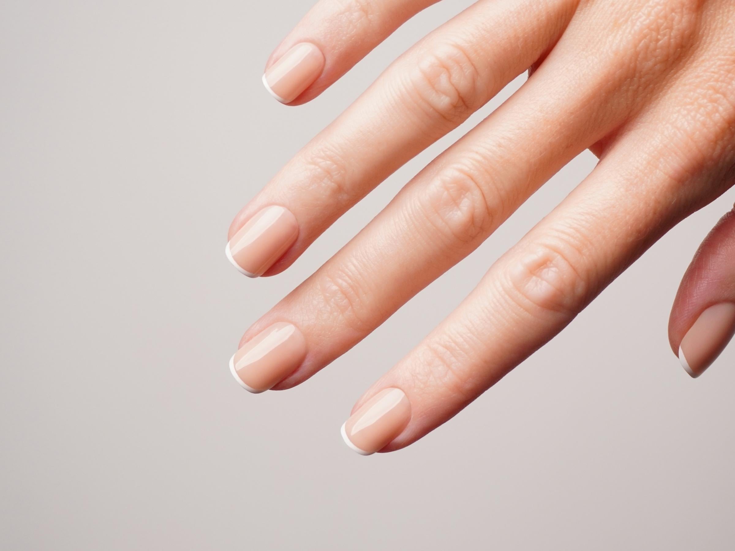 French Nagels