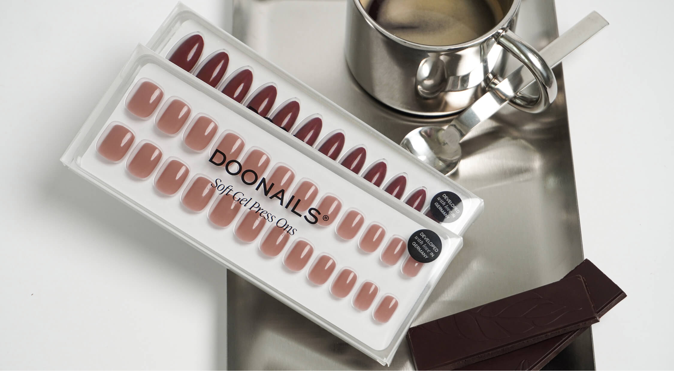 Soft Gel Press Ons Espresso & Love Paris