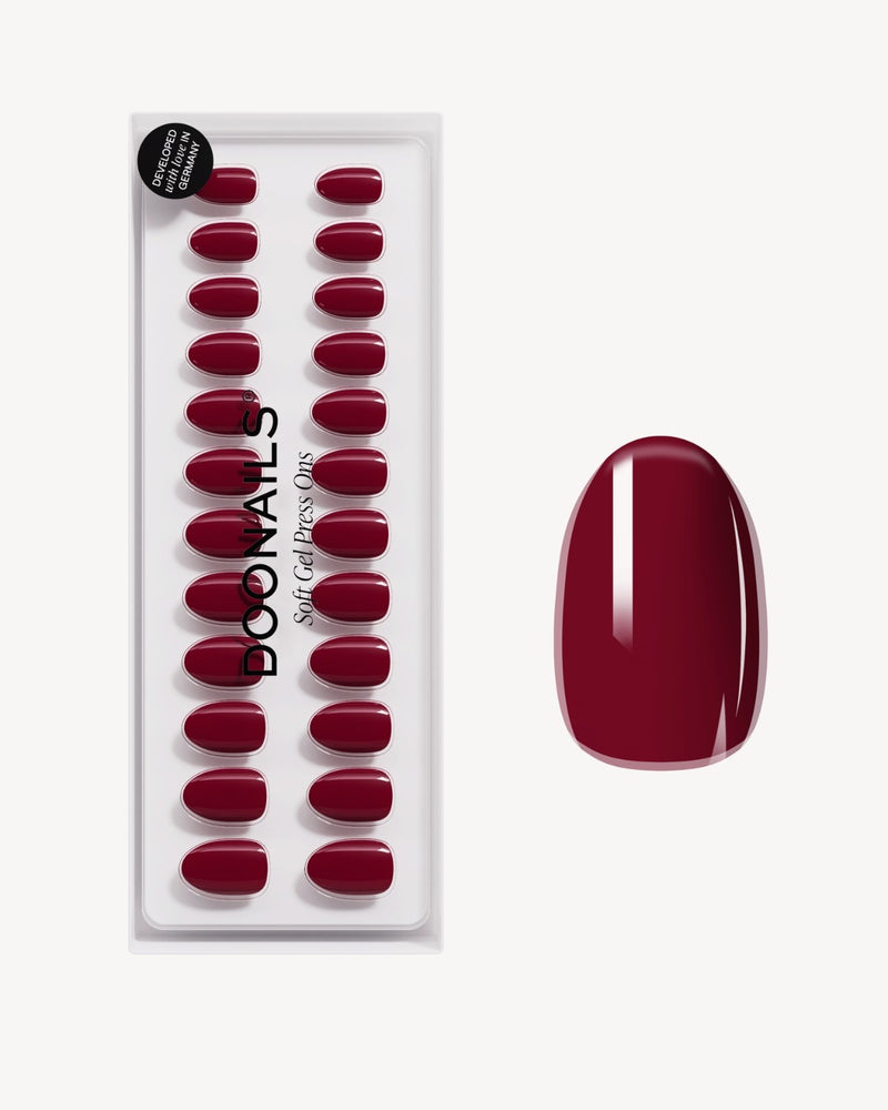 Love Paris Short Round Soft Gel Press Ons - Doonails Netherlands